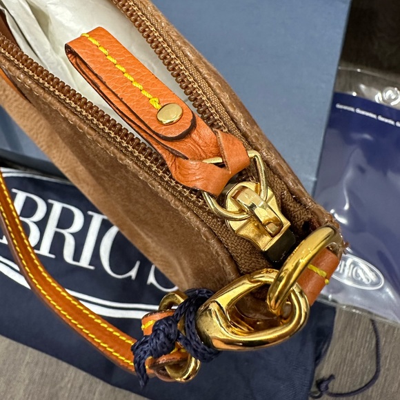 Bric’s camel caviar suede leather mini bag. - Picture 16 of 16